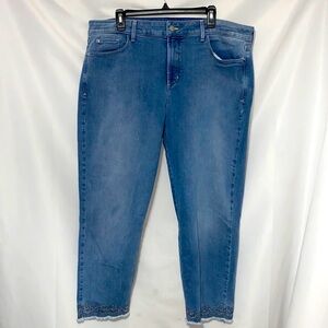 NYDJ CLARISSA ANKLE Blue Cropped Jeans with EMBROIDERED Detail RAW HEM  SIZE 18W
